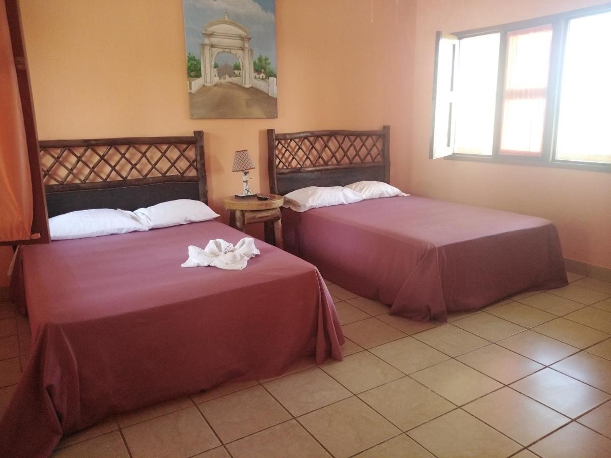 Hotel Cavanna Inn Castillo de San Felipe 外观 照片