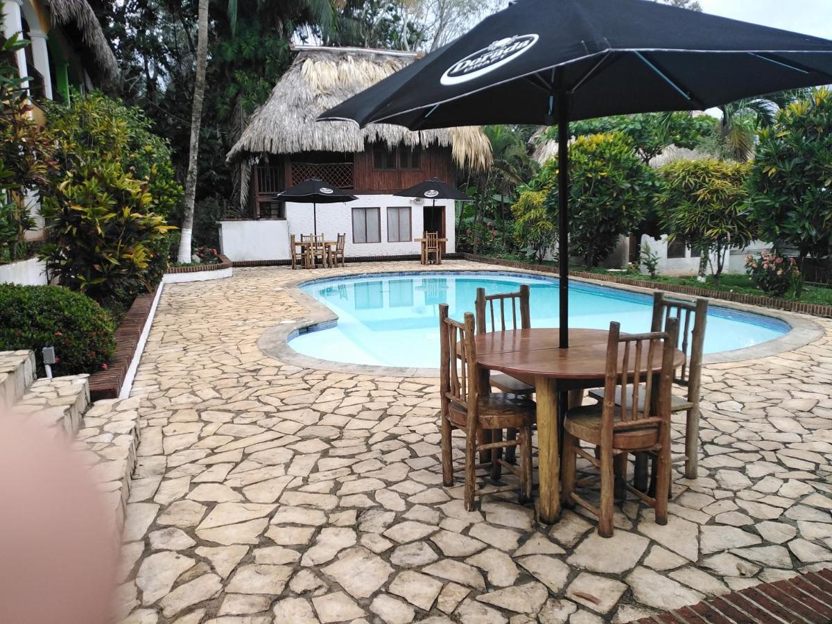 Hotel Cavanna Inn Castillo de San Felipe 外观 照片